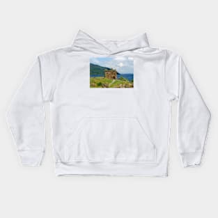 Urquhart Castle , Scotland Kids Hoodie